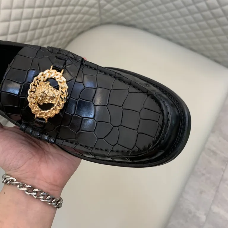 Versace Shoe 